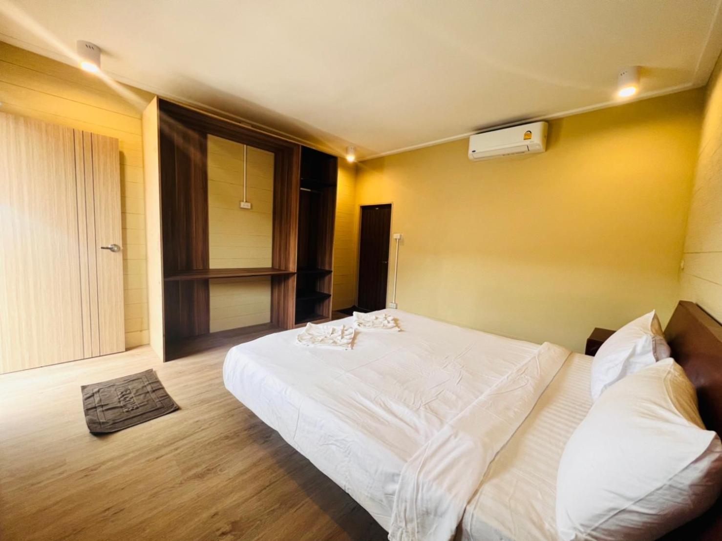 U'Re Holitel Hotel Haad Rin Exterior photo